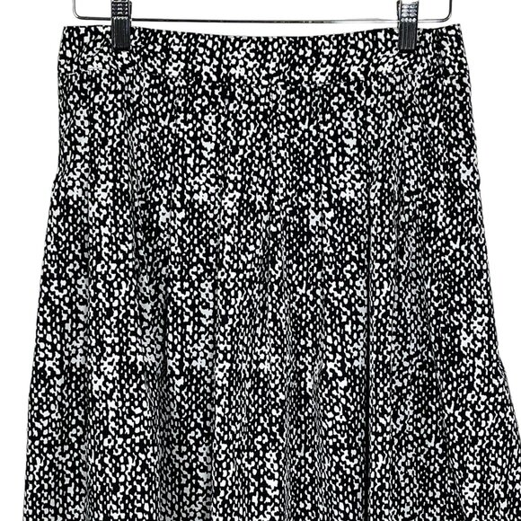 Talbots Petites 4P Black White Pleated Flare Midi Skirt Work Career - Picture 2 of 10